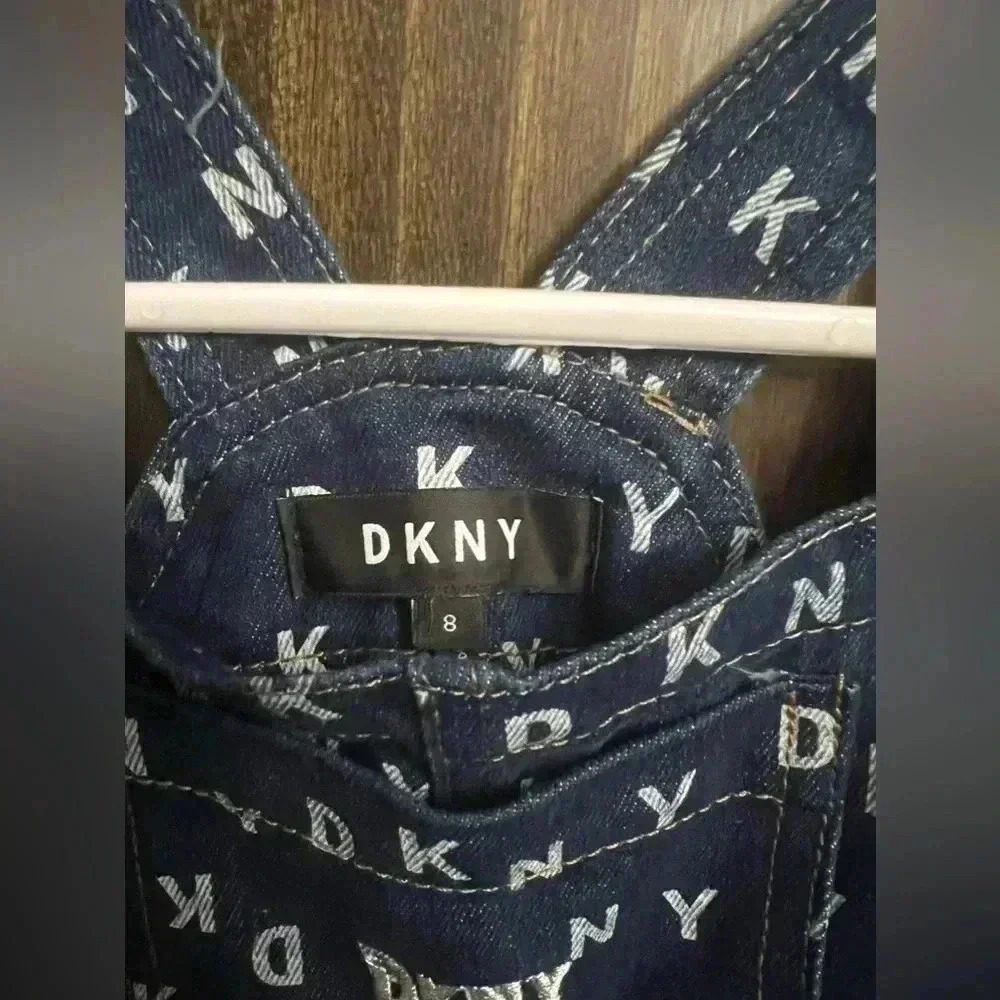 Kids DKNY COVERALL JEAN SHORTS-Size: 8 - Picture 4 of 4